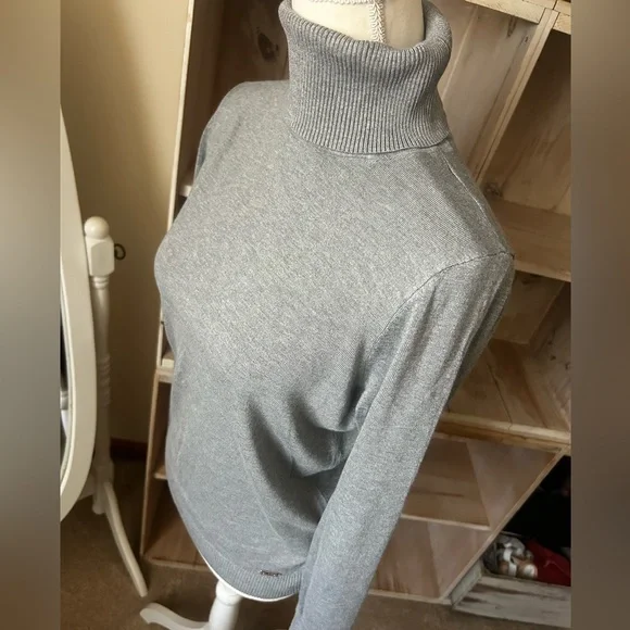 Calvin Klein Gray Turtleneck Sweater Women’s Size M - Picture 4 of 9